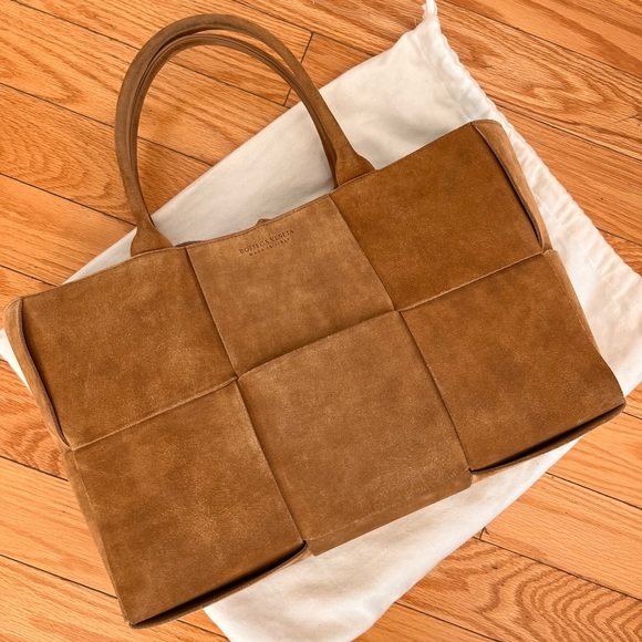 Bottega Veneta Handbags - Bottega Veneta Arco suede tote